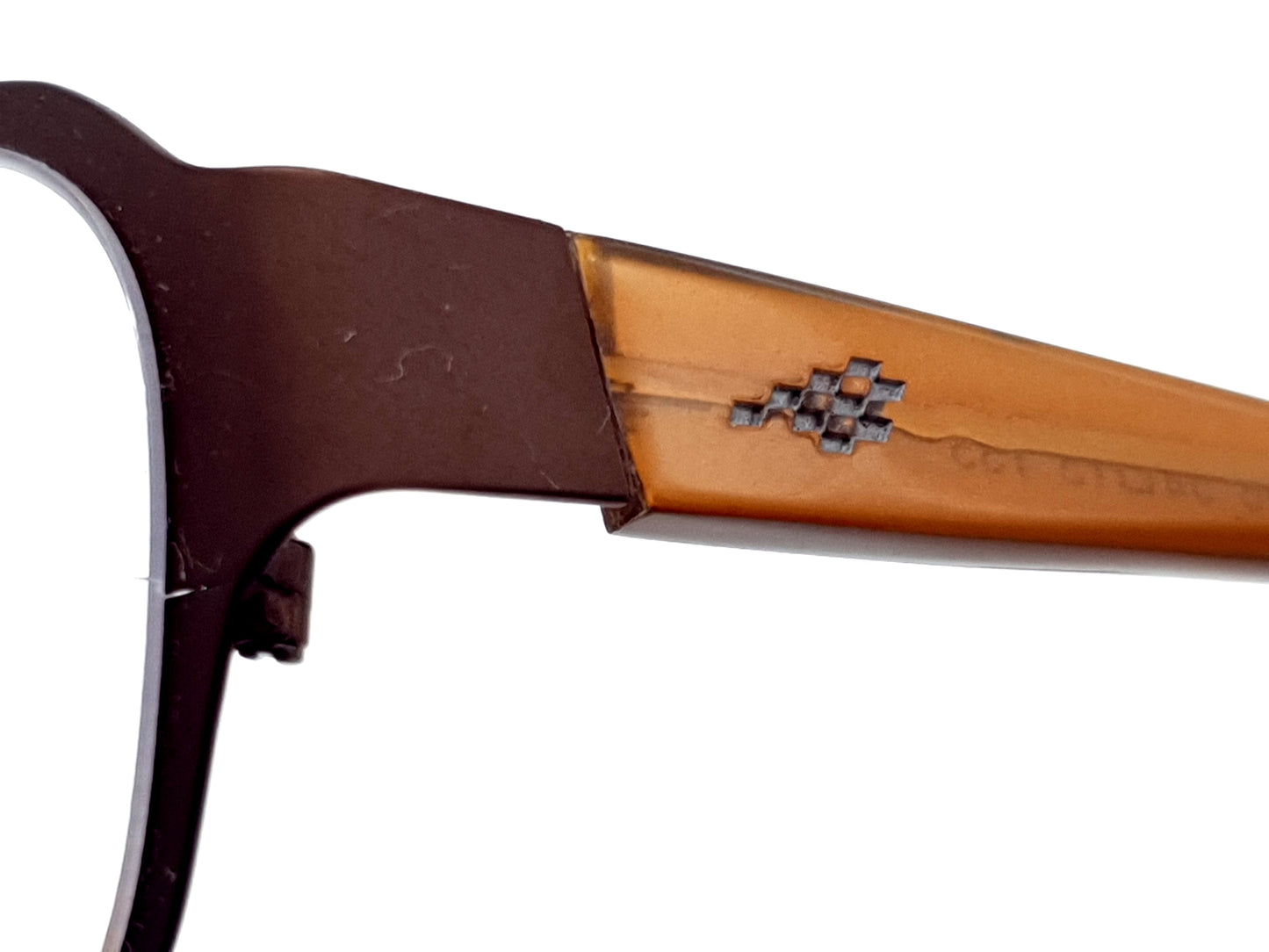 RED BULL RACING RBRE104-006