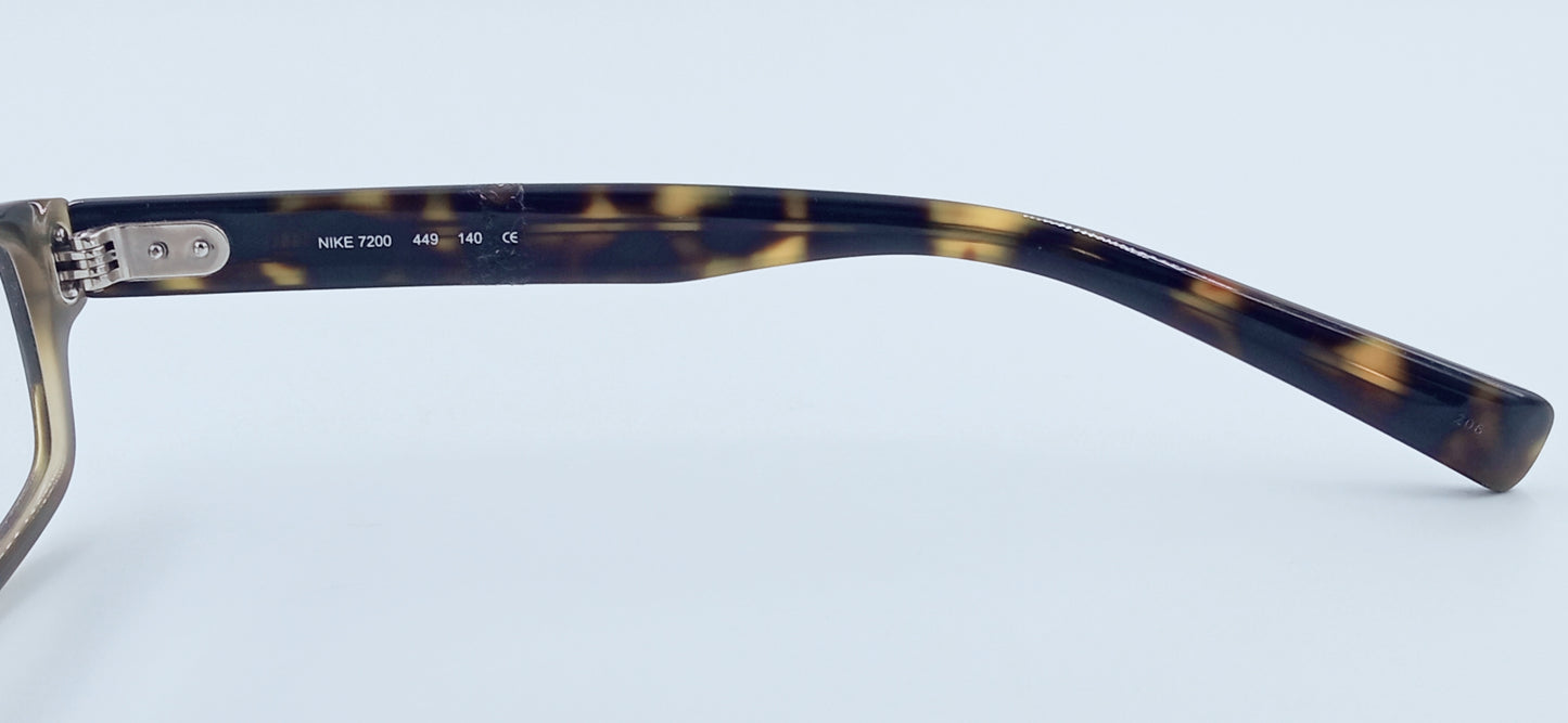 NIKE 7200