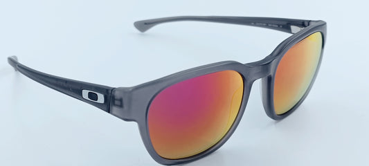 Oakley Cloverleaf OX1078-0651 Satin Smoke