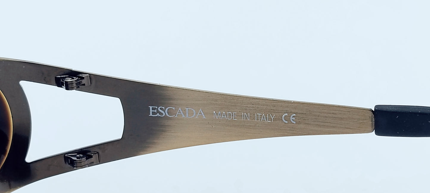 ESCADA E1037