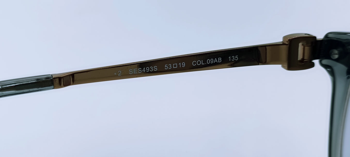 ESCADA SES493S