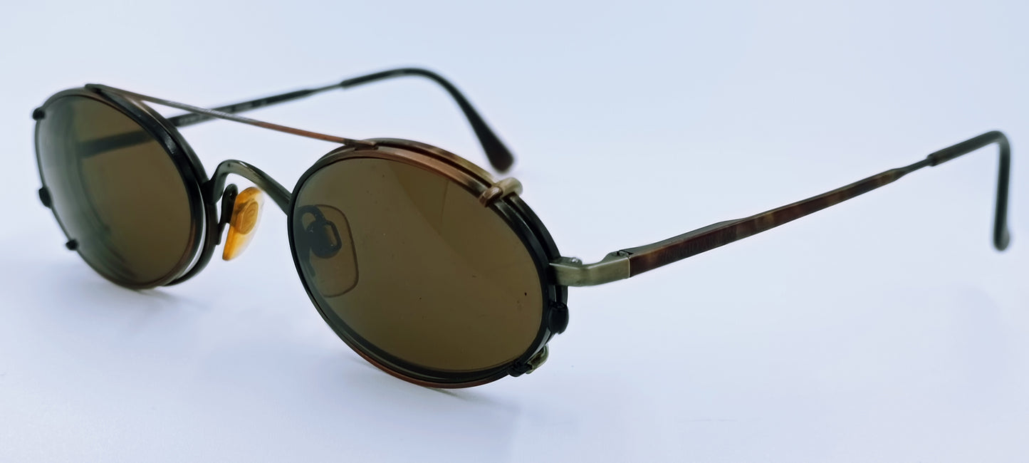 Giorgio Armani 122 Vintage Clip On