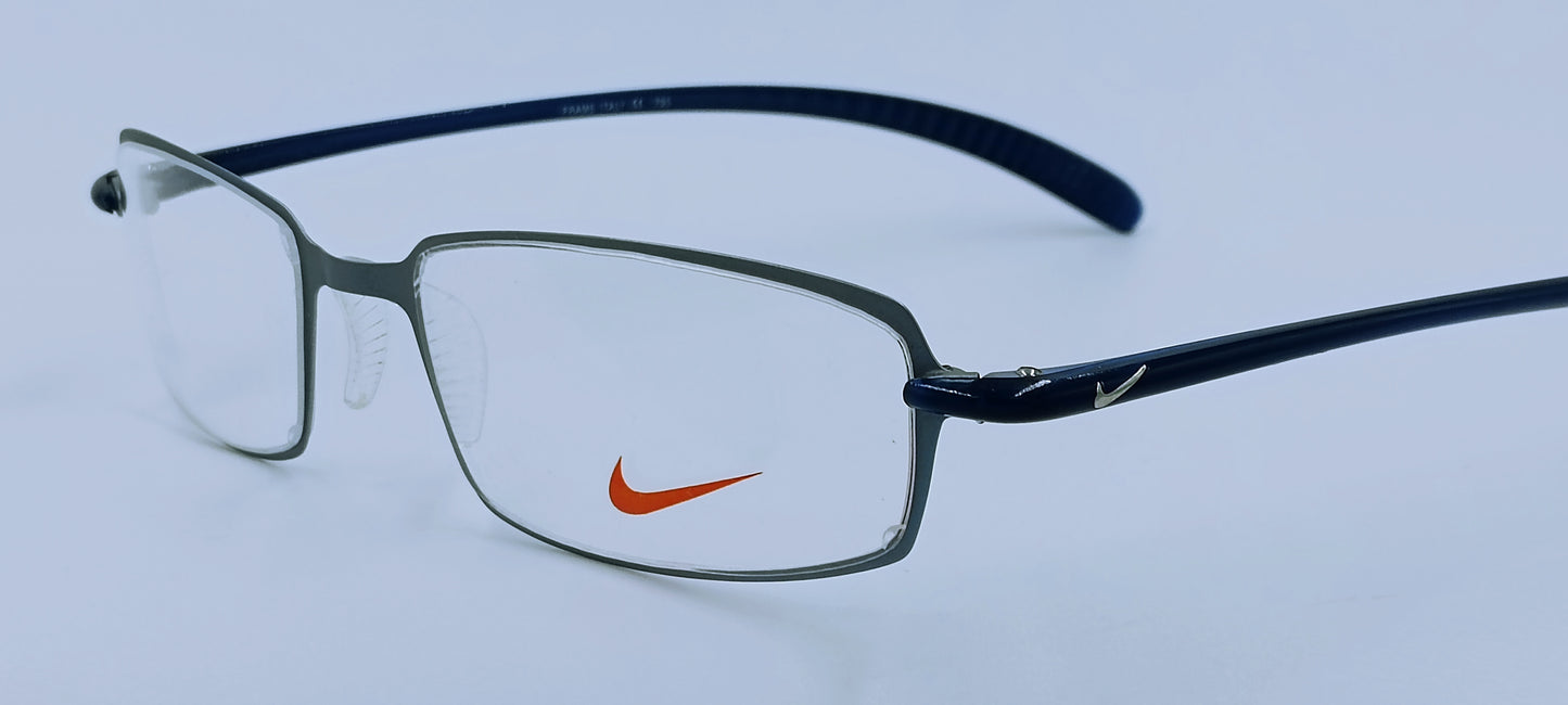 NIKE 3044