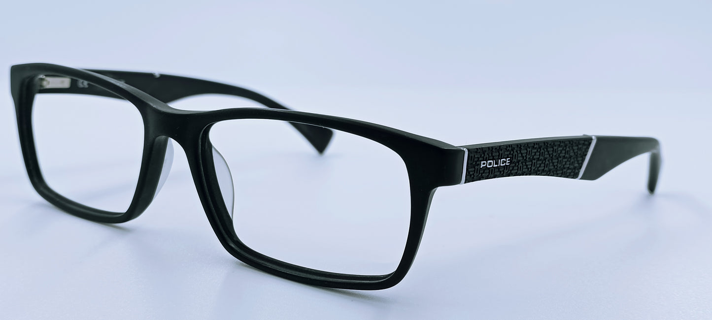 POLICE V1919 CLOSE UP2