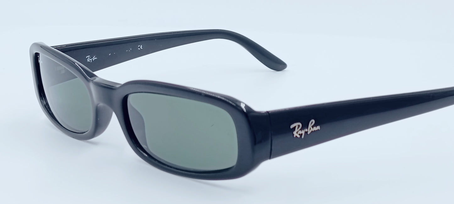 Ray-Ban RB2127 SIDESTREET 901