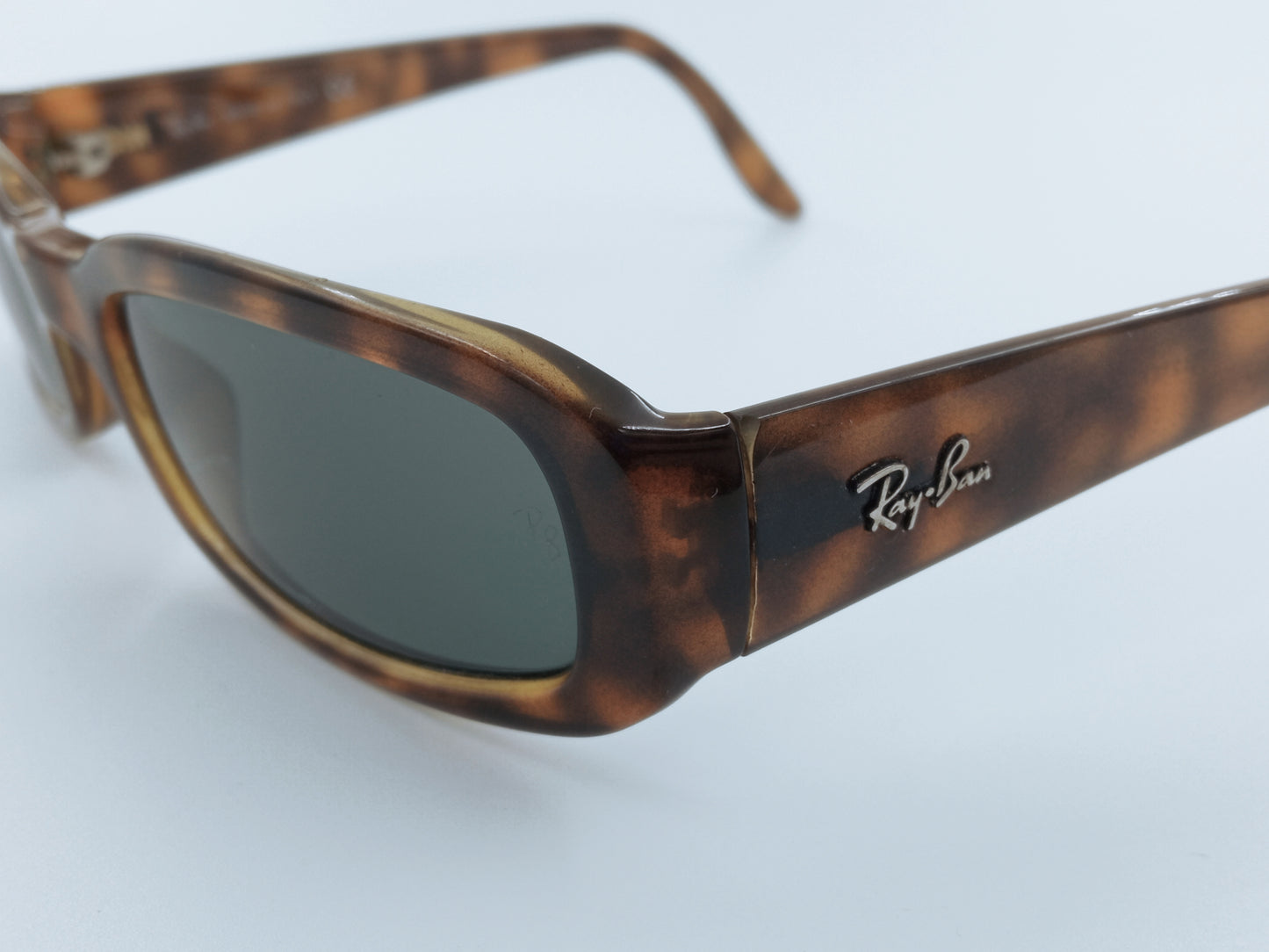 Ray-Ban SIDESTREET RB 2127