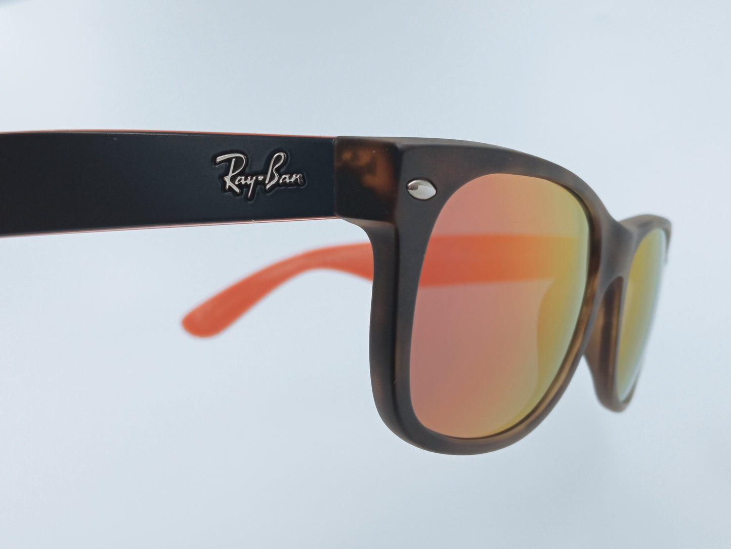 Ray Ban RB2132 NEW WAYFARER