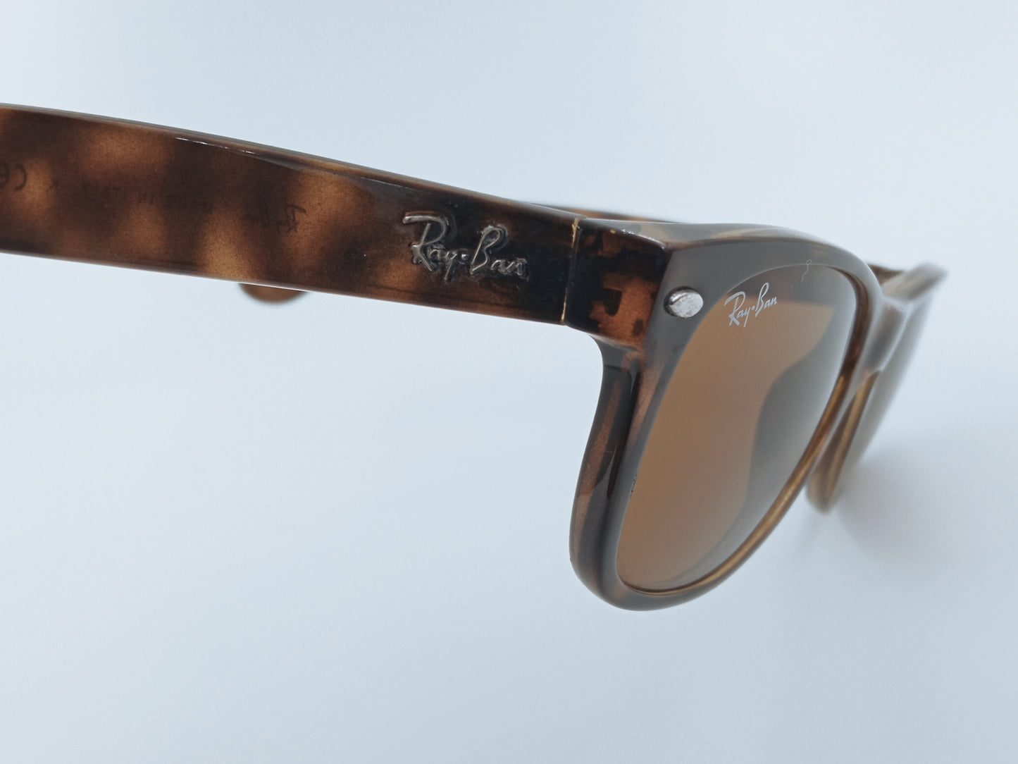 Ray Ban RB2132 NEW WAYFARER