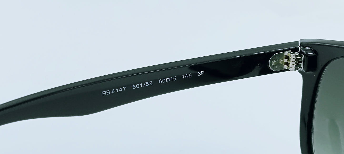 Ray-Ban RB4147