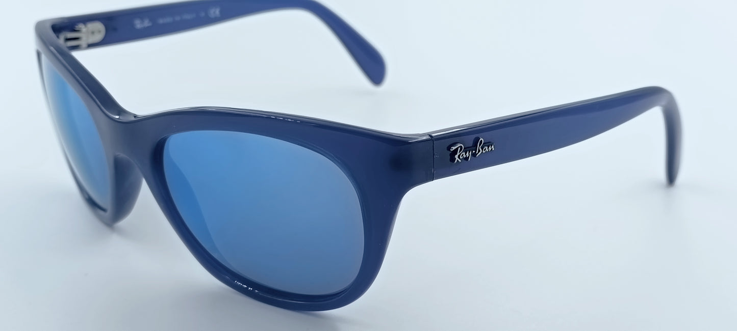 Ray-Ban RB4216