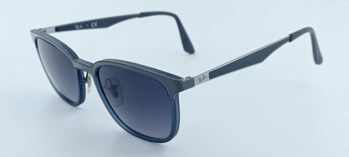 Ray Ban RB7119 