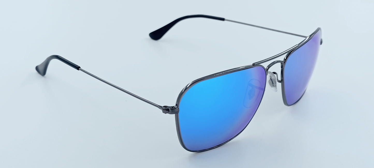 Ray Ban RB3136 CARAVAN