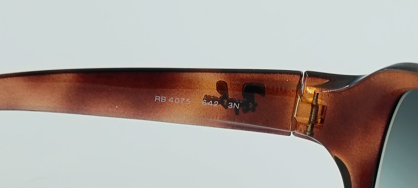 Ray Ban RB4075