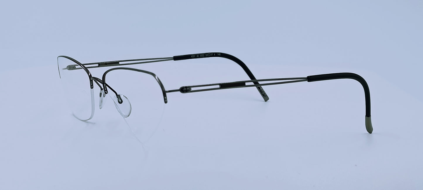 Silhouette 4337 Titan