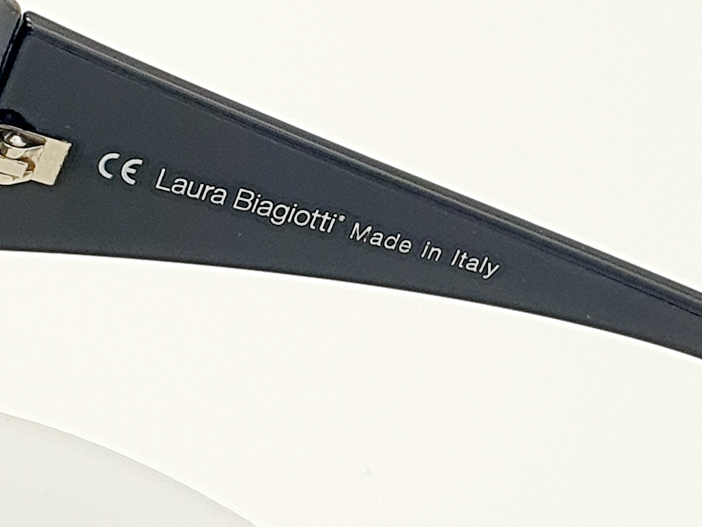 Laura Biagiotti LBK011