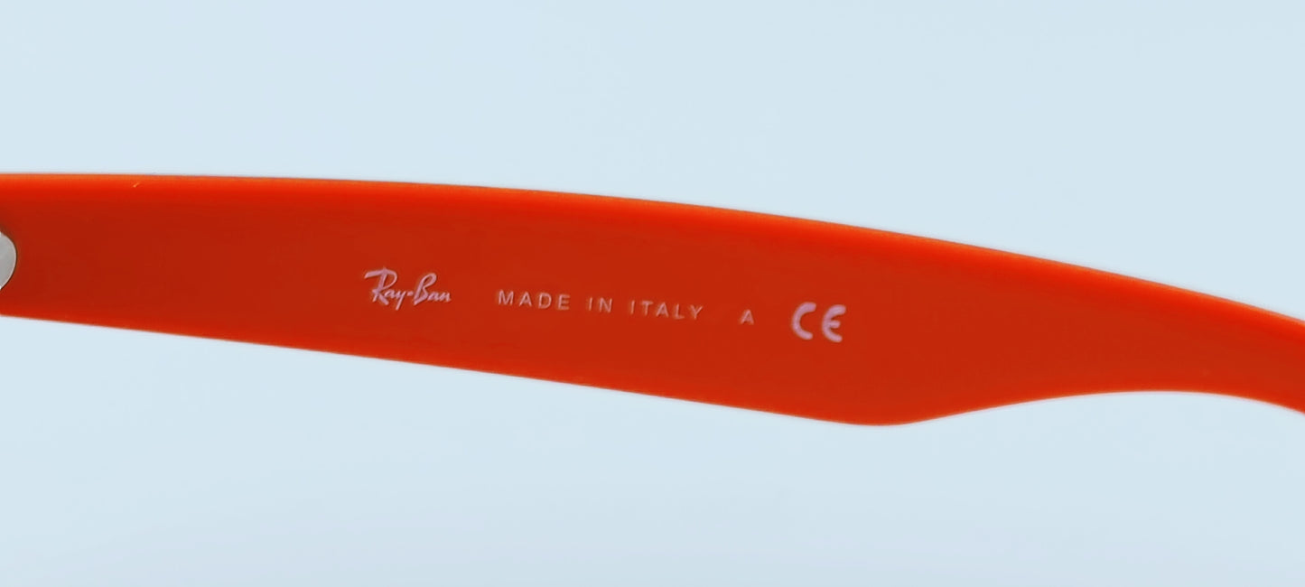 Ray-Ban RB2132 NEW WAYFARER