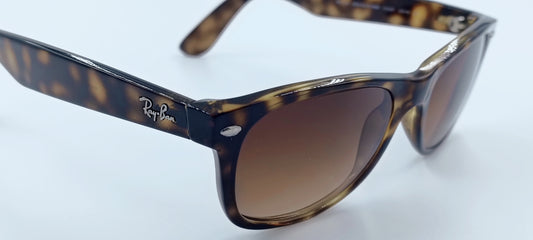Ray-Ban RB2132 NEW WAYFARER