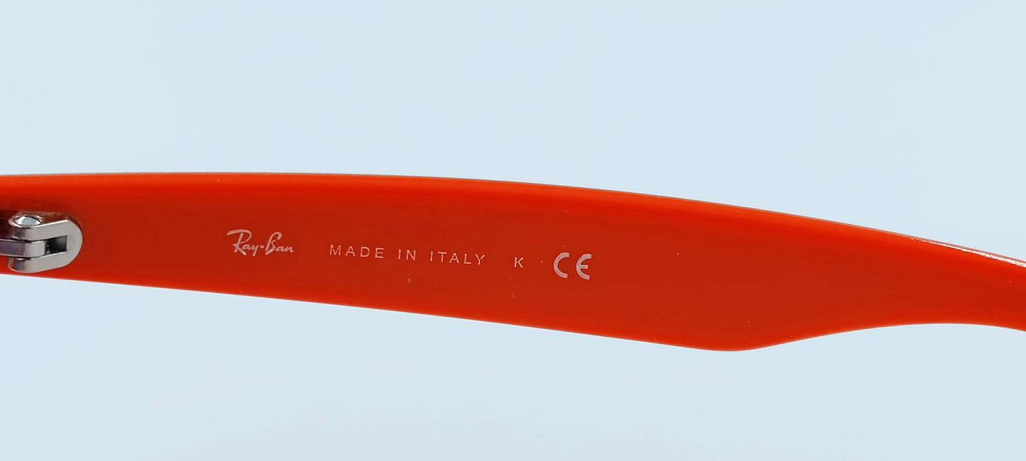 Ray-Ban RB2132 NEW WAYFARER