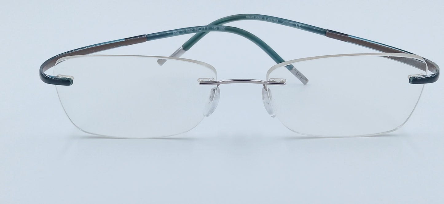 Silhouette 6752 Titan